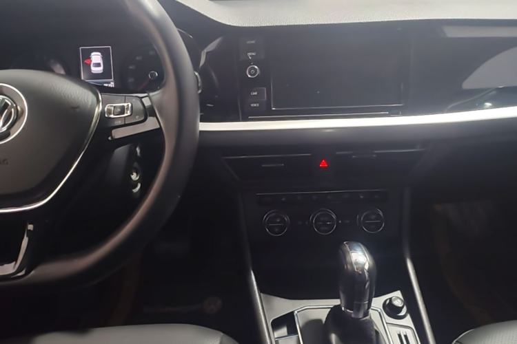 Used Volkswagen Lavida Pure Electric 2019 Enjoyment Edition Center Console