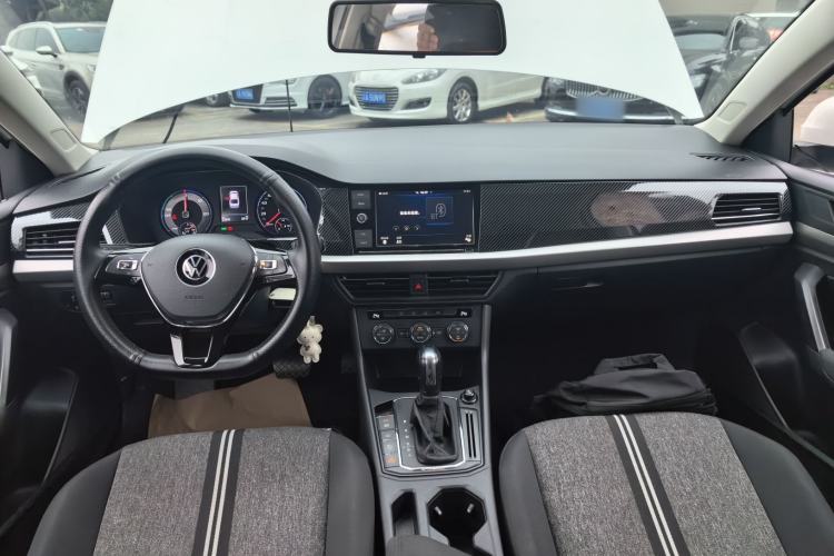 Used Volkswagen Lavida Pure Electric 2019 Low-Trim Version Center Console