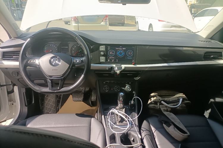 Used Volkswagen Lavida Pure Electric 2019 Low-Trim Version Center Console