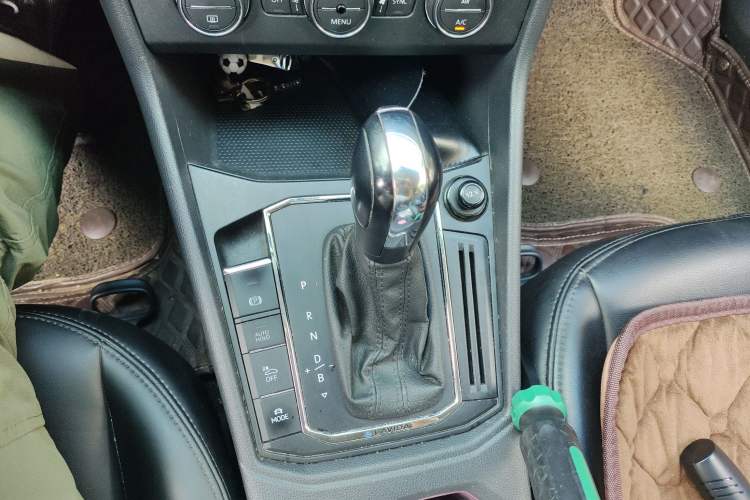 Used Volkswagen Lavida Pure Electric 2019 Enjoyment Edition Gear Lever