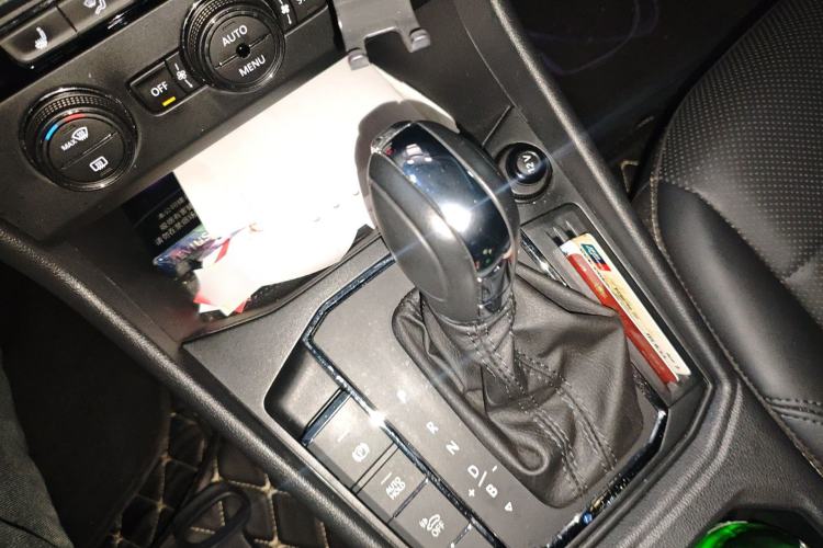 Used Volkswagen Lavida Pure Electric 2019 Enjoyment Edition Gear Lever