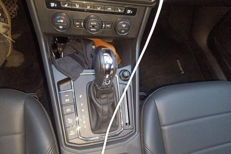Used Volkswagen Lavida Pure Electric 2019 Enjoyment Edition Gear Lever