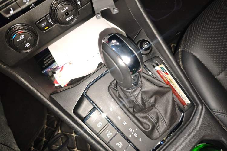 Used Volkswagen Lavida Pure Electric 2019 Enjoyment Edition Gear Lever
