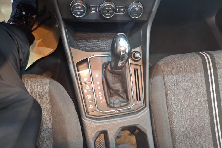Used Volkswagen Lavida Pure Electric 2019 Low-Trim Version Gear Lever