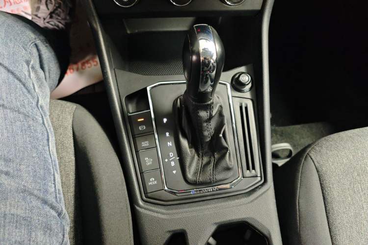 Used Volkswagen Lavida Pure Electric 2019 Enjoyment Edition Gear Lever