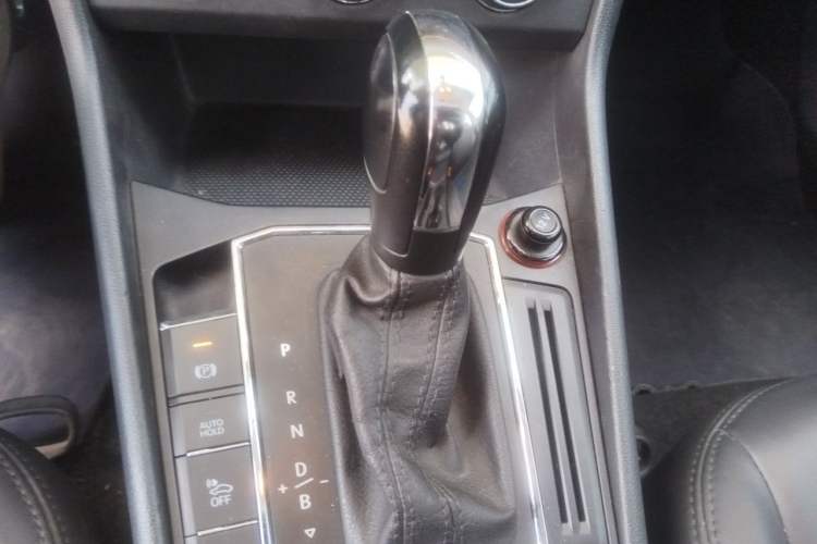 Used Volkswagen Lavida Pure Electric  Gear Lever