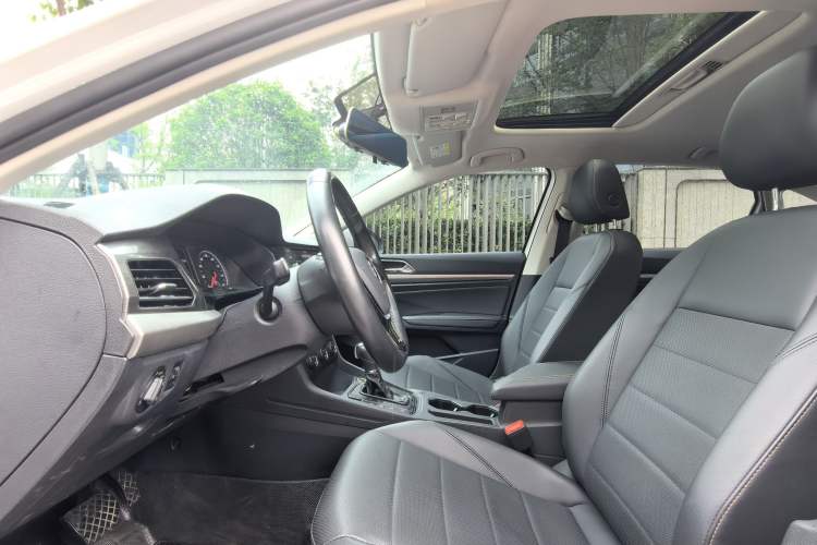 Used Volkswagen Lavida Pure Electric 2019 Enjoyment Edition Interior 1