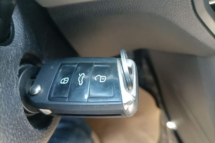 Used Volkswagen Lavida Pure Electric 2019 Low-Trim Version Interior 1