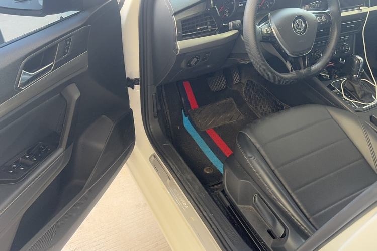 Used Volkswagen Lavida Pure Electric 2019 Enjoyment Edition Interior 2