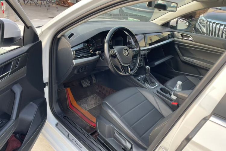 Used Volkswagen Lavida Pure Electric 2019 Enjoyment Edition Interior 2