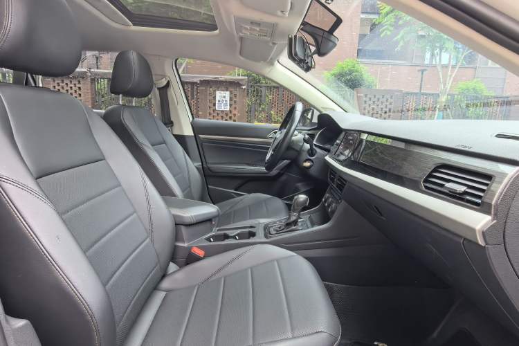 Used Volkswagen Lavida Pure Electric 2019 Enjoyment Edition Interior 4