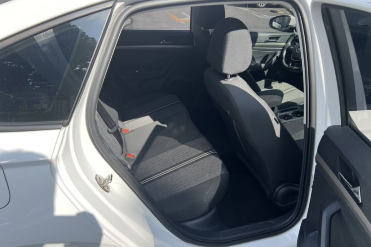 Used Volkswagen Lavida Pure Electric 2019 Enjoyment Edition Interior 4