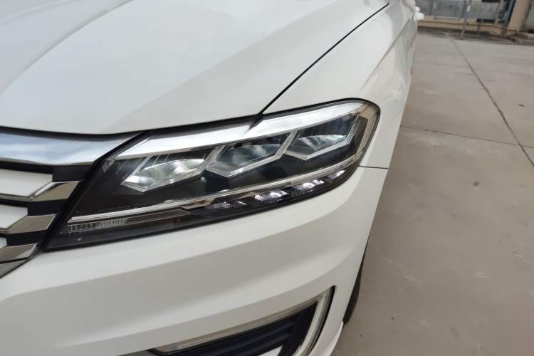Used Volkswagen Lavida Pure Electric 2019 Low-Trim Version Left Front Headlight