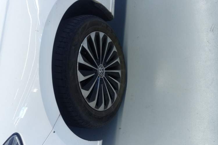 Used Volkswagen Lavida Pure Electric 2019 Enjoyment Edition Left Front Wheel Hub