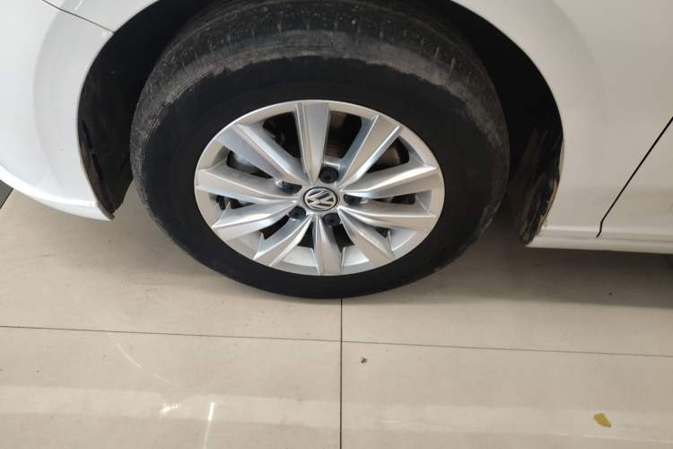 Used Volkswagen Lavida Pure Electric 2019 Enjoyment Edition Left Front Wheel Hub