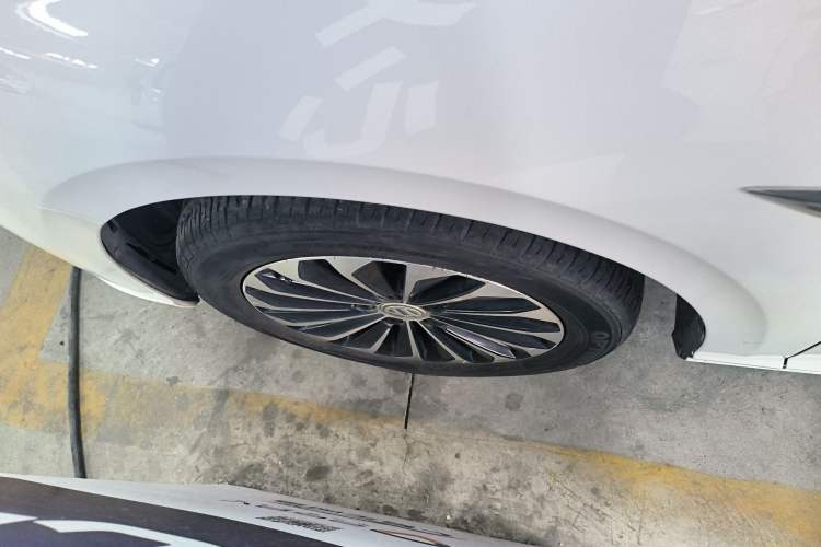 Used Volkswagen Lavida Pure Electric 2019 Enjoyment Edition Left Front Wheel Hub