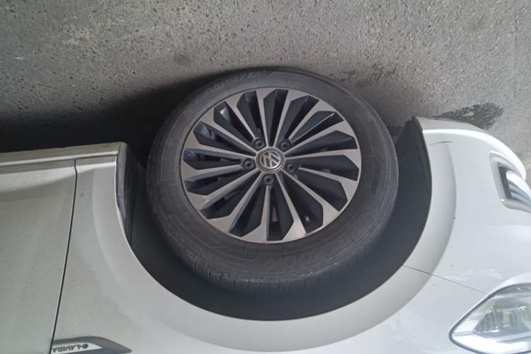 Used Volkswagen Lavida Pure Electric 2019 Enjoyment Edition Left Front Wheel Hub