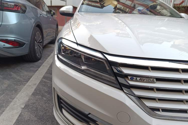 Used Volkswagen Lavida Pure Electric 2019 Enjoyment Edition Right Front Headlight