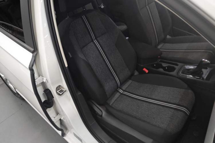 Used Volkswagen Lavida Pure Electric 2019 Low-Trim Version Right Front Seat