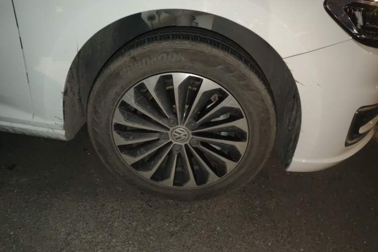 Used Volkswagen Lavida Pure Electric 2019 Enjoyment Edition Right Front Wheel Hub