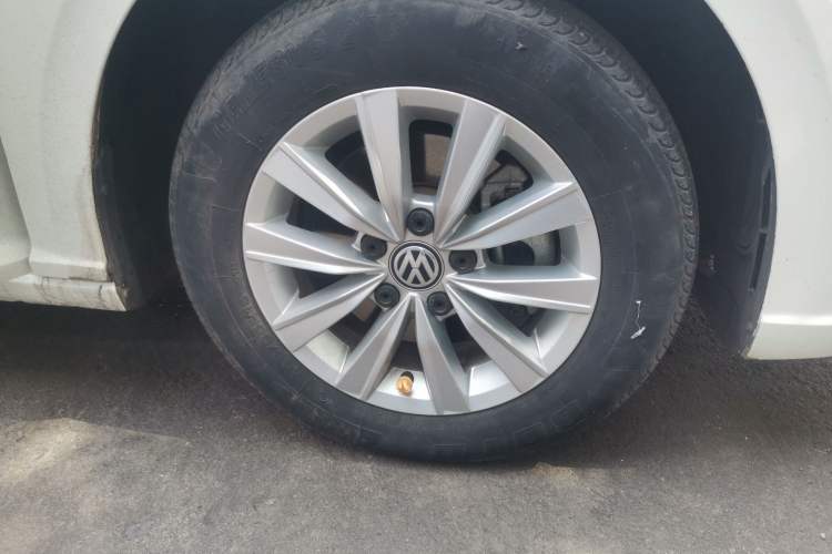 Used Volkswagen Lavida Pure Electric 2019 Enjoyment Edition Right Front Wheel Hub