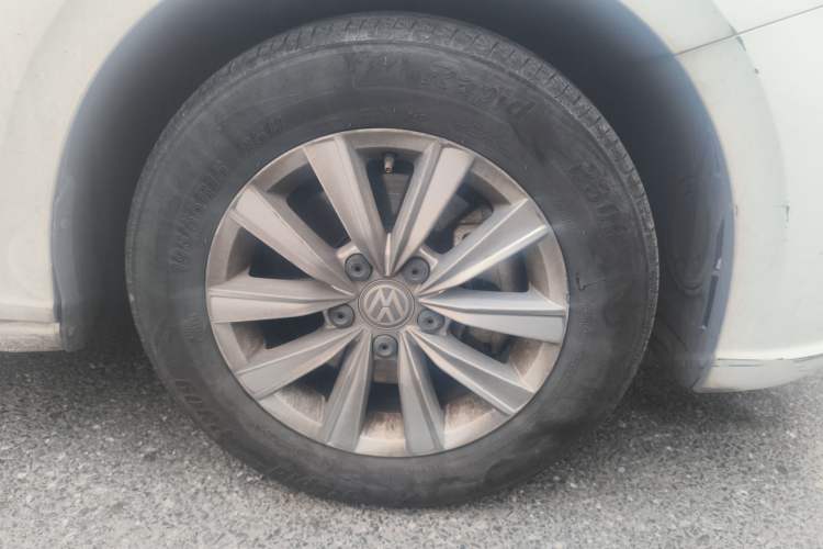 Used Volkswagen Lavida Pure Electric 2019 Enjoyment Edition Right Front Wheel Hub