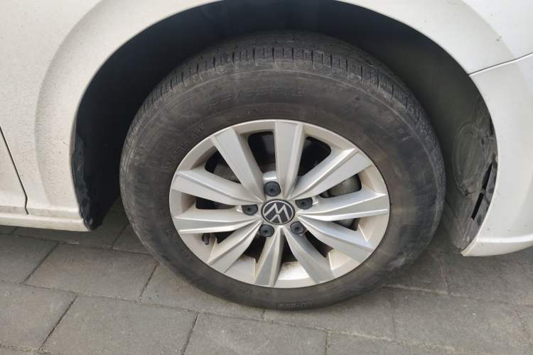Used Volkswagen Lavida Pure Electric 2019 Enjoyment Edition Right Front Wheel Hub