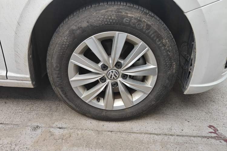 Used Volkswagen Lavida Pure Electric 2019 Enjoyment Edition Right Front Wheel Hub