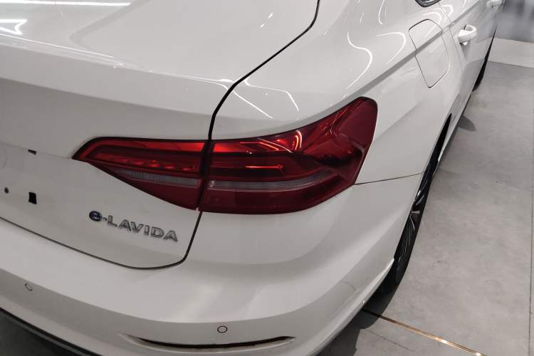 Used Volkswagen Lavida Pure Electric 2019 Enjoyment Edition Right Rear Taillight