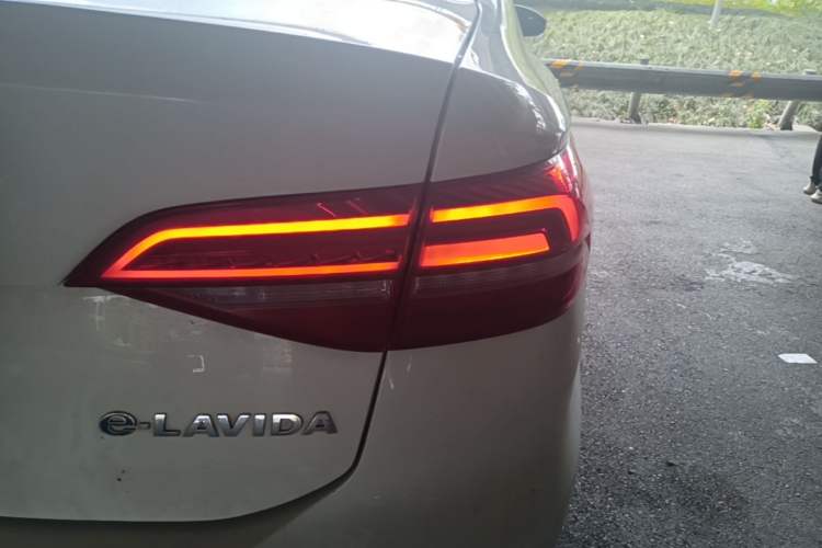 Used Volkswagen Lavida Pure Electric 2019 Enjoyment Edition Right Rear Taillight