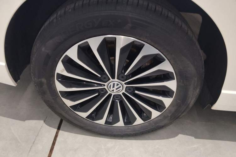 Used Volkswagen Lavida Pure Electric 2019 Enjoyment Edition Right Rear Wheel Hub