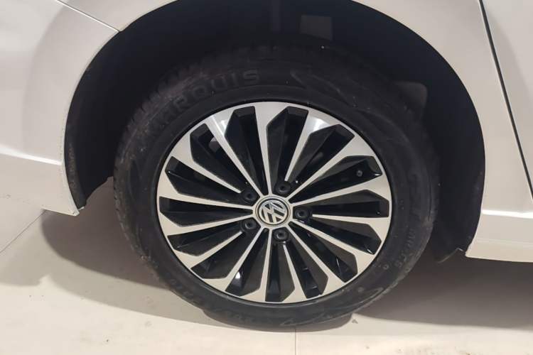 Used Volkswagen Lavida Pure Electric 2019 Enjoyment Edition Right Rear Wheel Hub
