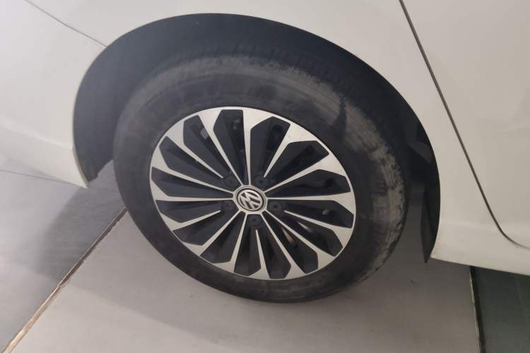 Used Volkswagen Lavida Pure Electric 2019 Enjoyment Edition Right Rear Wheel Hub