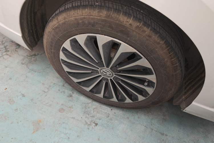 Used Volkswagen Lavida Pure Electric 2019 Enjoyment Edition Right Rear Wheel Hub