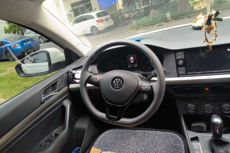 Used Volkswagen Lavida Pure Electric  Steering Wheel