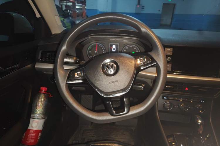 Used Volkswagen Lavida Pure Electric 2019 Low-Trim Version Steering Wheel