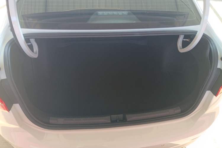 Used Volkswagen Lavida Pure Electric 2019 Enjoyment Edition Trunk