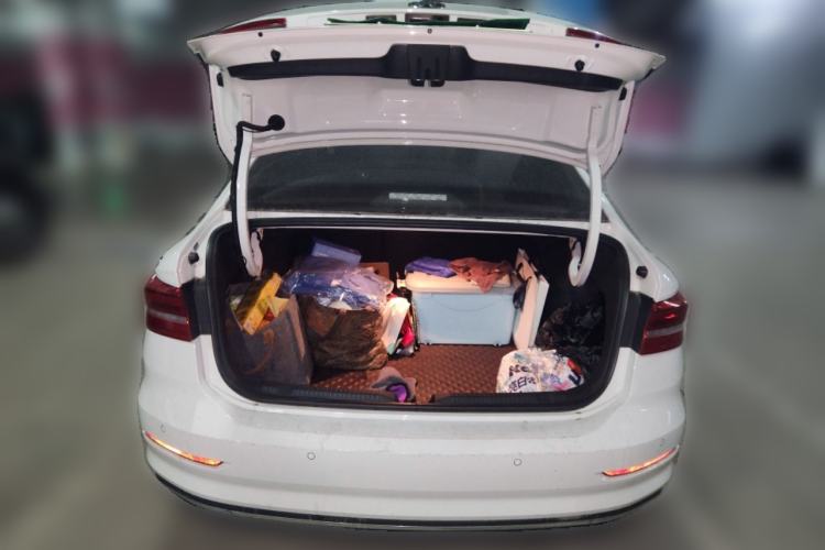 Used Volkswagen Lavida Pure Electric 2019 Enjoyment Edition Trunk
