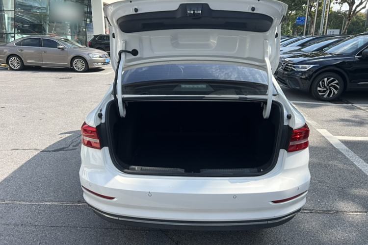 Used Volkswagen Lavida Pure Electric 2019 Enjoyment Edition Trunk