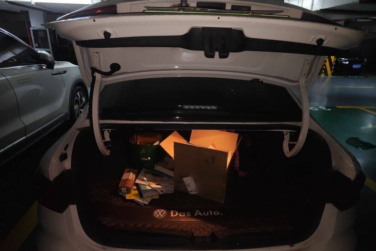 Used Volkswagen Lavida Pure Electric 2019 Enjoyment Edition Trunk