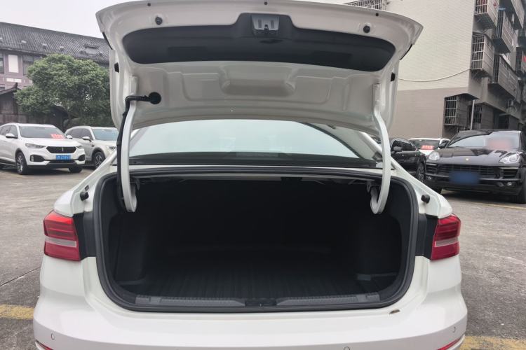 Used Volkswagen Lavida Pure Electric 2019 Low-Trim Version Trunk
