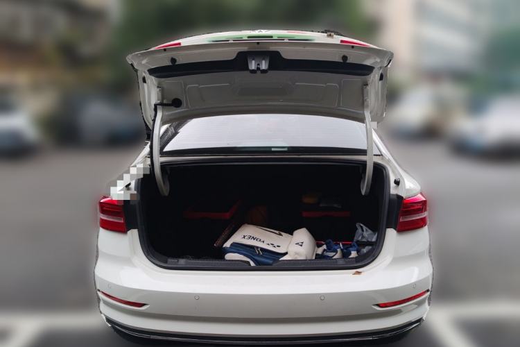 Used Volkswagen Lavida Pure Electric 2019 Enjoyment Edition Trunk