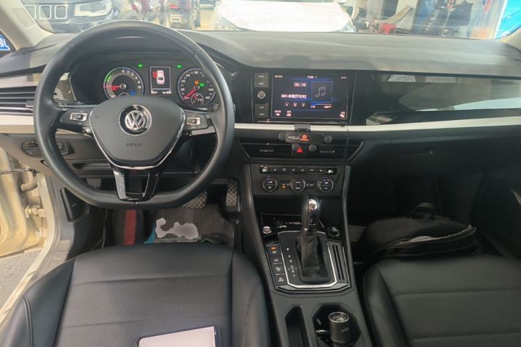 Used Volkswagen Lavida Pure Electric 2019 Enjoyment Edition Center Console