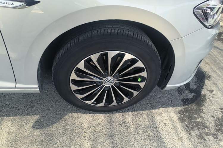 Used Volkswagen Lavida Pure Electric 2019 Enjoyment Edition Right Rear Wheel Hub