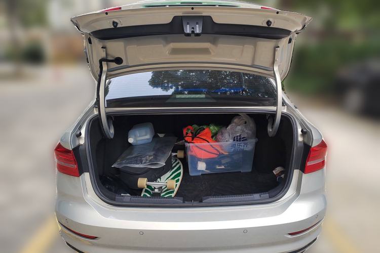 Used Volkswagen Lavida Pure Electric 2019 Enjoyment Edition Trunk