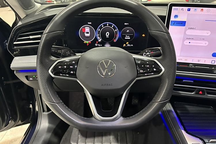 Used Volkswagen Magotan 2024 380TSI DSG Ultimate Edition Interior 2