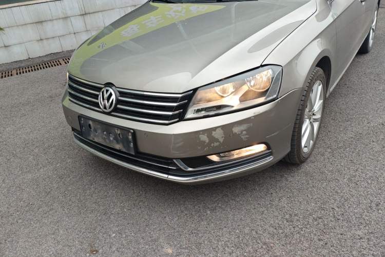 Used Volkswagen Magotan 2012 Travel Edition 2.0 TSI Comfort Version Left Front Headlight