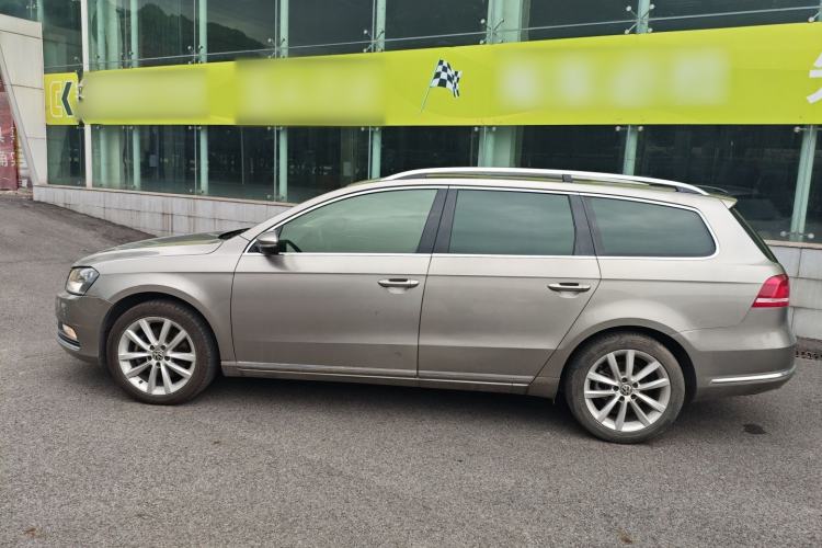 Used Volkswagen Magotan 2012 Travel Edition 2.0 TSI Comfort Version Left Side