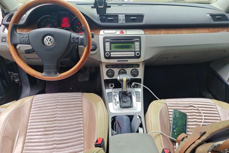 Used Volkswagen Magotan 2007 3.2 Luxury Model Center Console