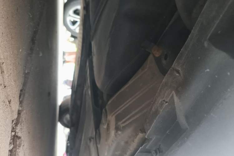 Used Volkswagen Magotan 2007 2.0 Manual Standard Edition Chassis Rear Right